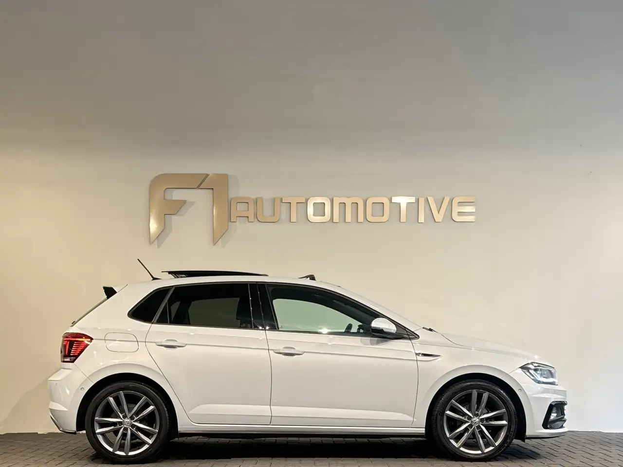 Volkswagen Polo 1.0 TSI Highline R Pano Beats Camera Keyless ACC L, миниатюра 8