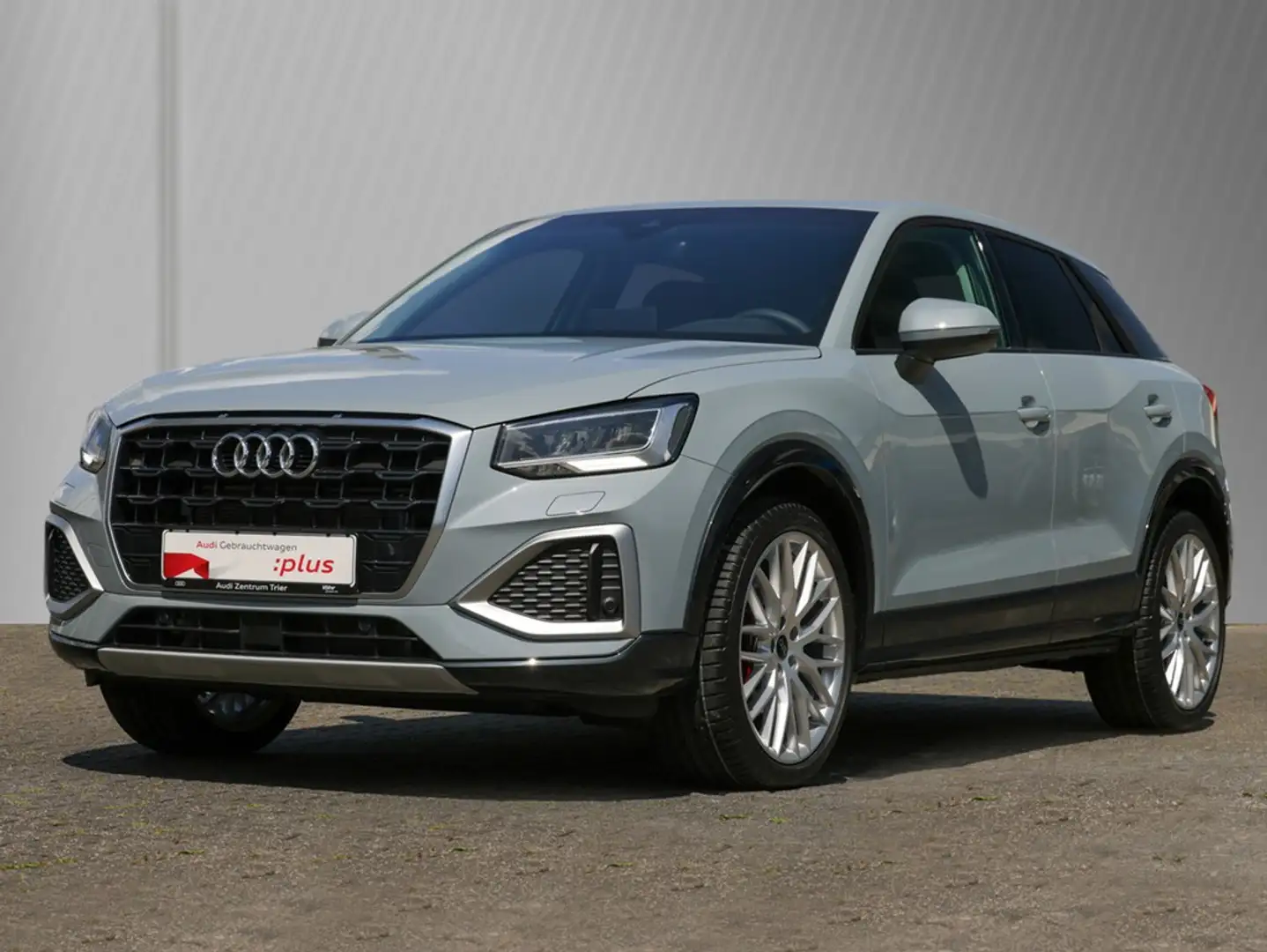 Audi Q2 35 TFSI advanced S tronic ASL Grau - 2