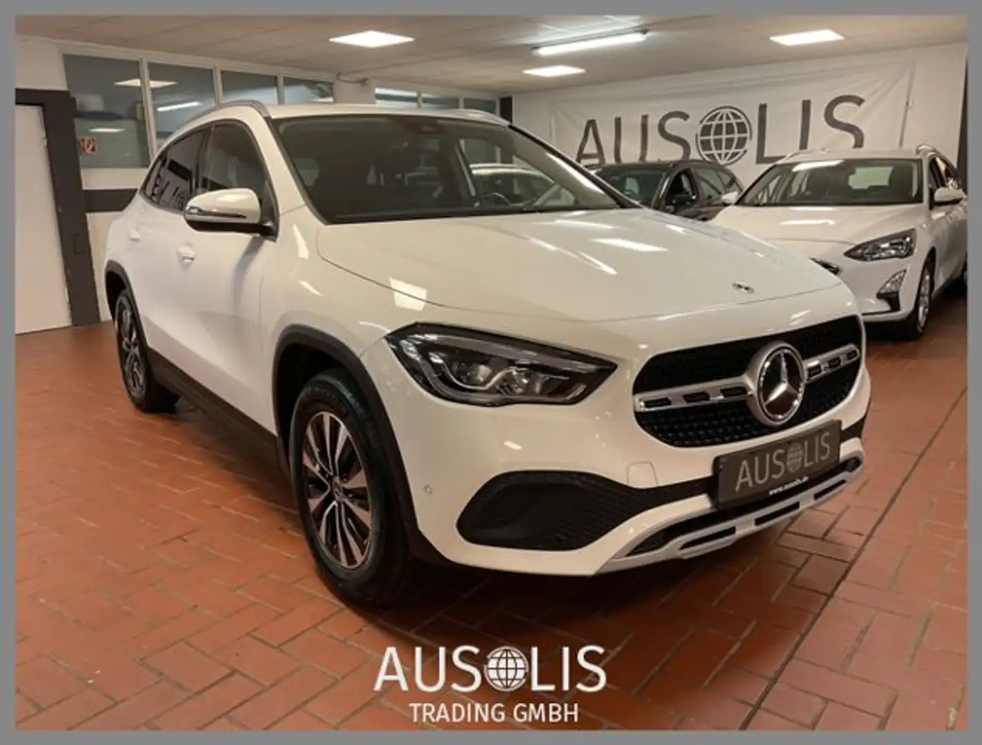 Mercedes-Benz GLA 250 e Style Kamera,LED,High End,Lade Typ2/3 Weiß - 1
