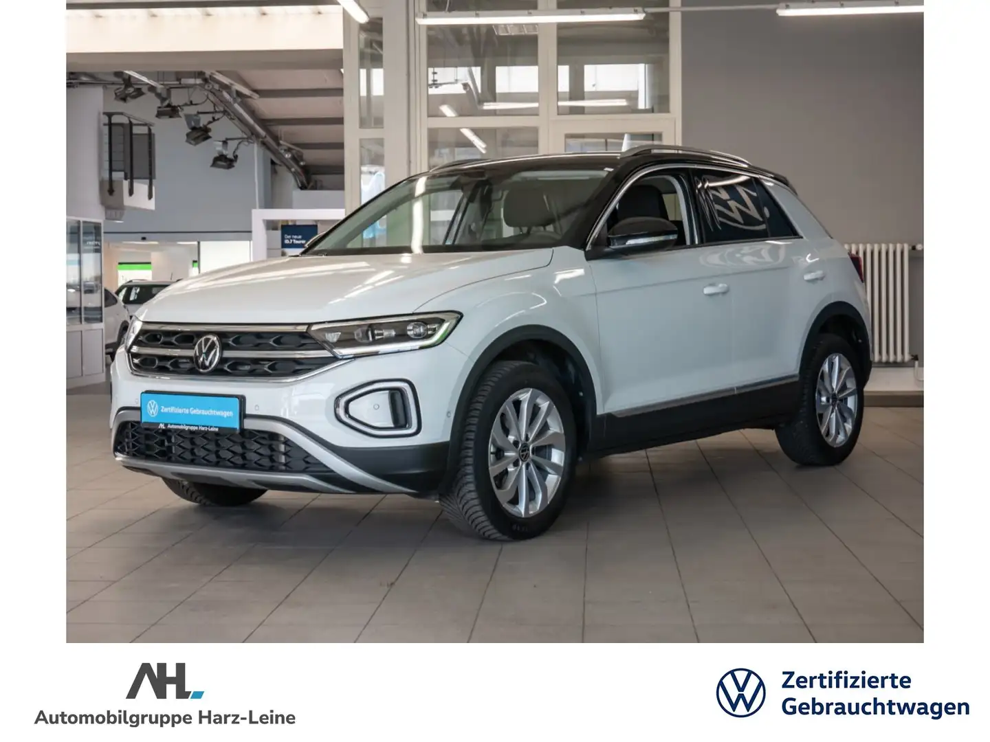 Volkswagen T-Roc STYLE TSI DSG+ACC+LED-PLUS+AHK+ALU 17''+NAVI+PARK Wit - 1