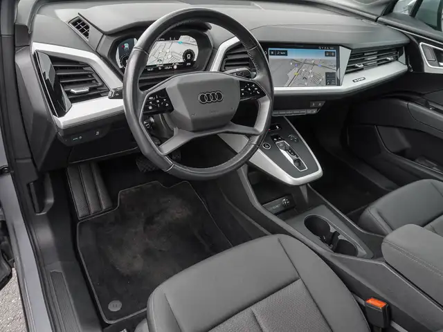 Audi Q4 E-Tron view 8