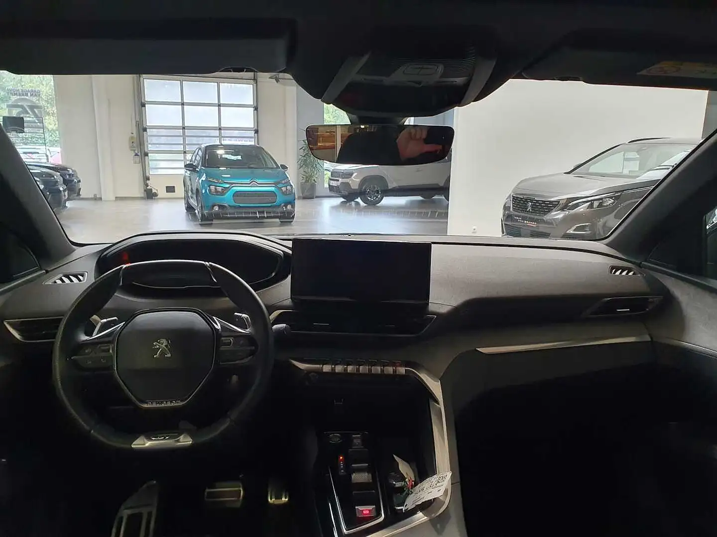 Peugeot 5008 GT 130PK BLACK PACK AUT Grau - 2