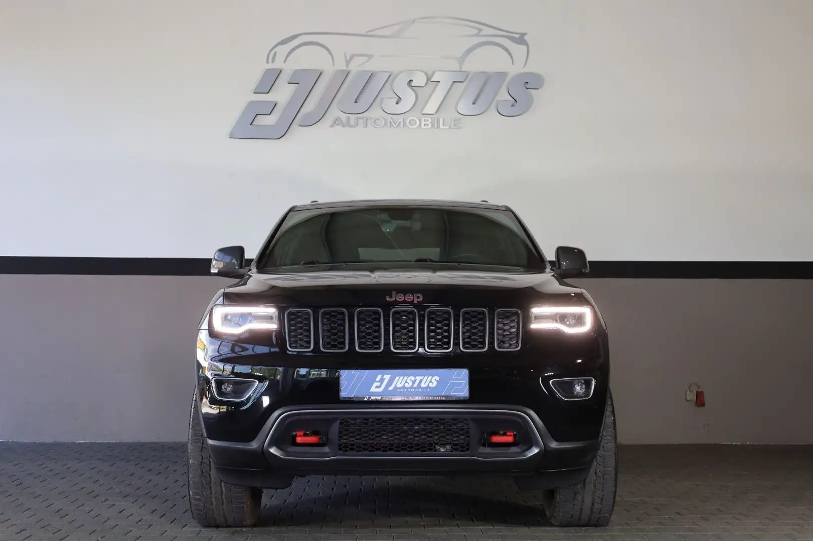Jeep Grand Cherokee 5.7LV8 Trailhawk/GAS/PANO/AIR/R20 Czarny - 2