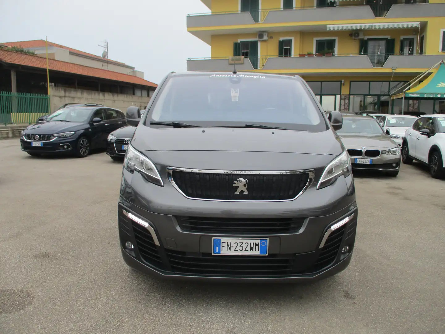 Peugeot Traveller 1.6 HDI 8 POSTI FULL OPTIONAL NAVI/CAMERA/PDC KM C Gris - 2