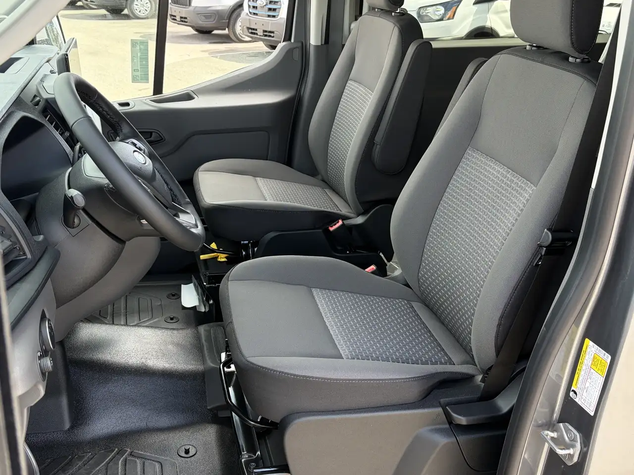 Ford Transit Passenger Wagon снимка Ford Transit Passenger Wagon