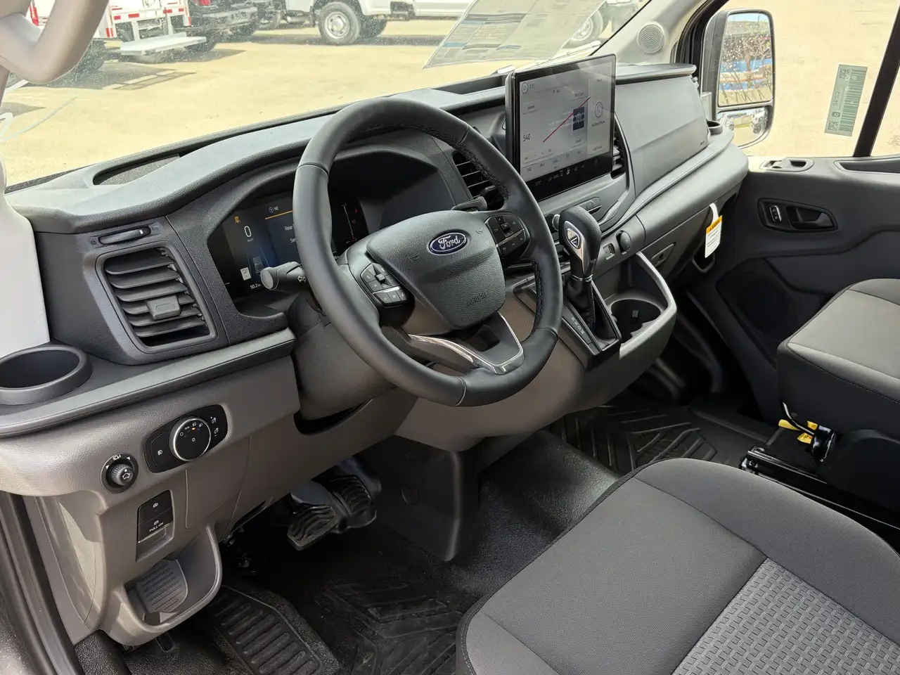 Ford Transit Passenger Wagon снимка Ford Transit Passenger Wagon