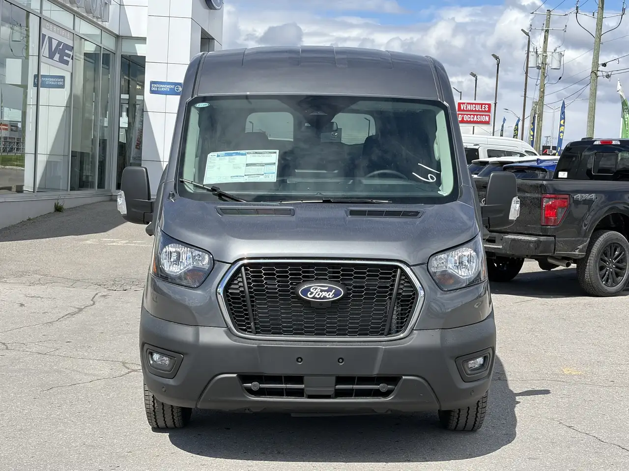 Ford Transit Passenger Wagon снимка Ford Transit Passenger Wagon