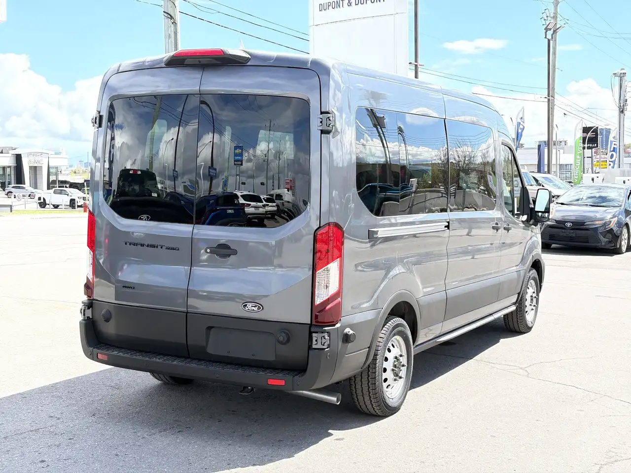 Ford Transit Passenger Wagon снимка Ford Transit Passenger Wagon