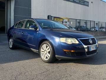 Passat VI 2005 Berlina 1.9 tdi Comfortline