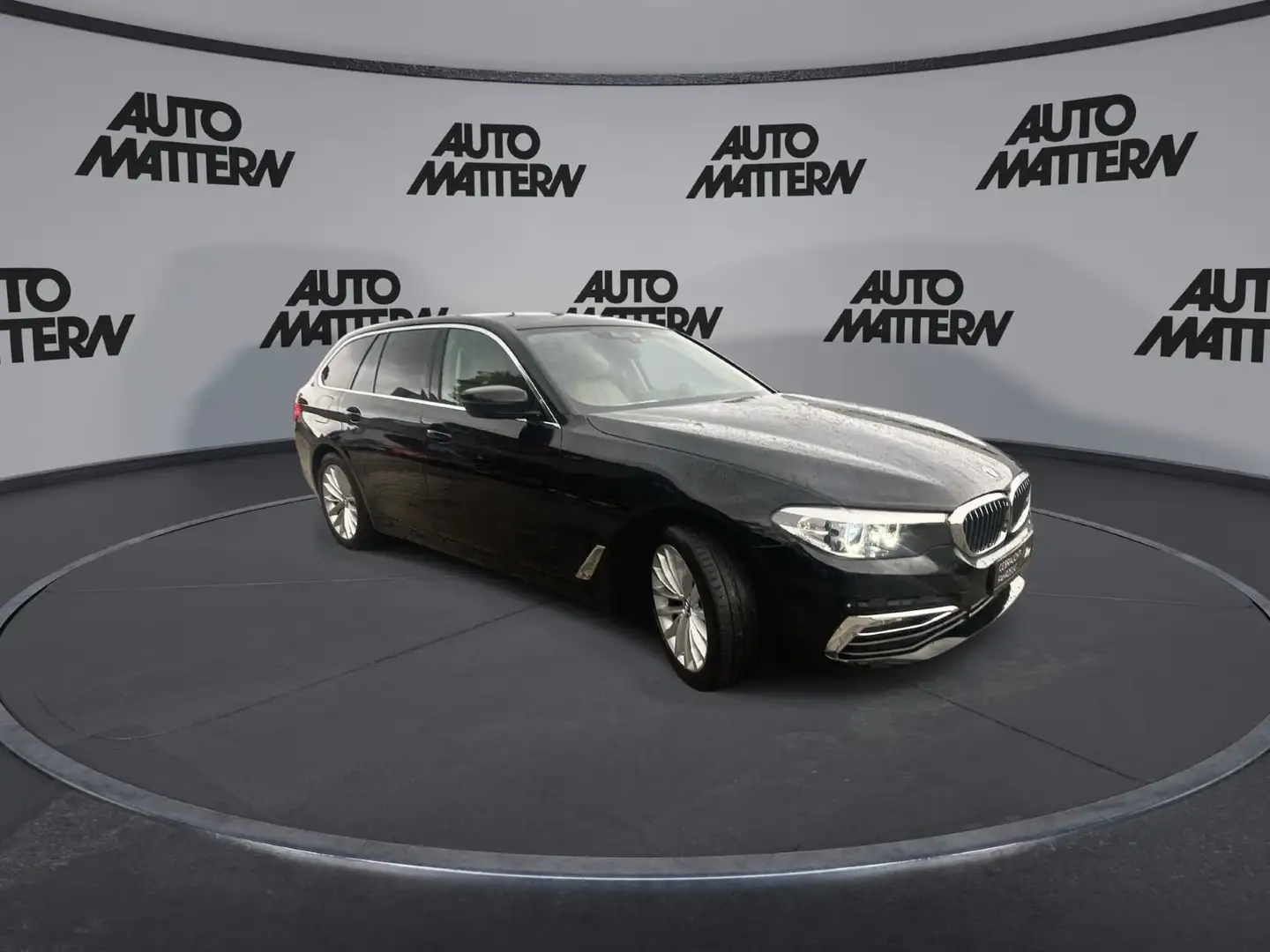 BMW 520 d Luxury Line*Leder Dakota*AHKschwenkbar Noir - 2