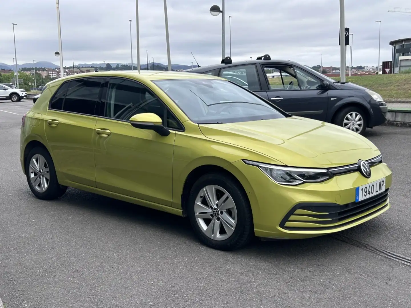 Volkswagen Golf 2.0TDI Life 85kW Amarillo - 2