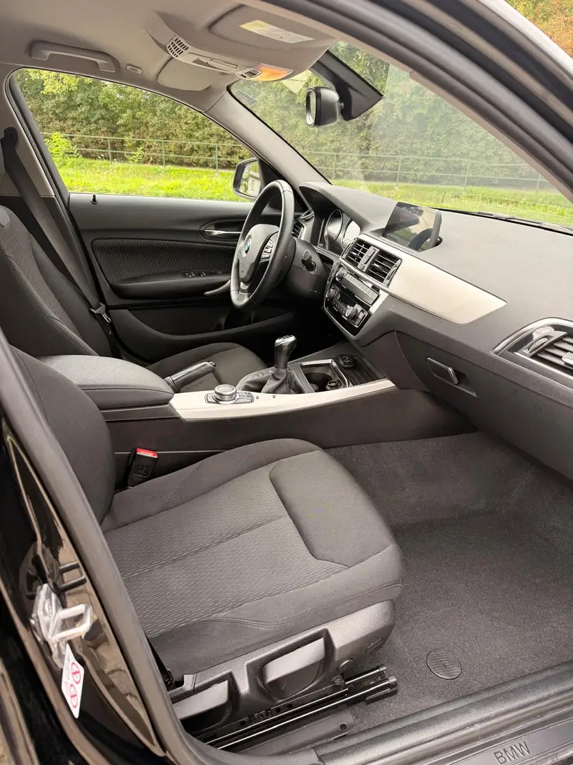 BMW 116 116i Schwarz - 2