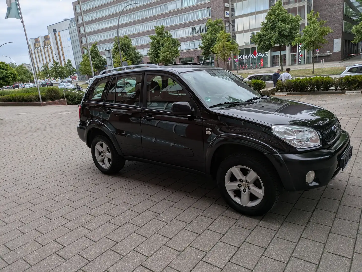 Toyota RAV 4 2.0 Sol (2004 Zwart - 1