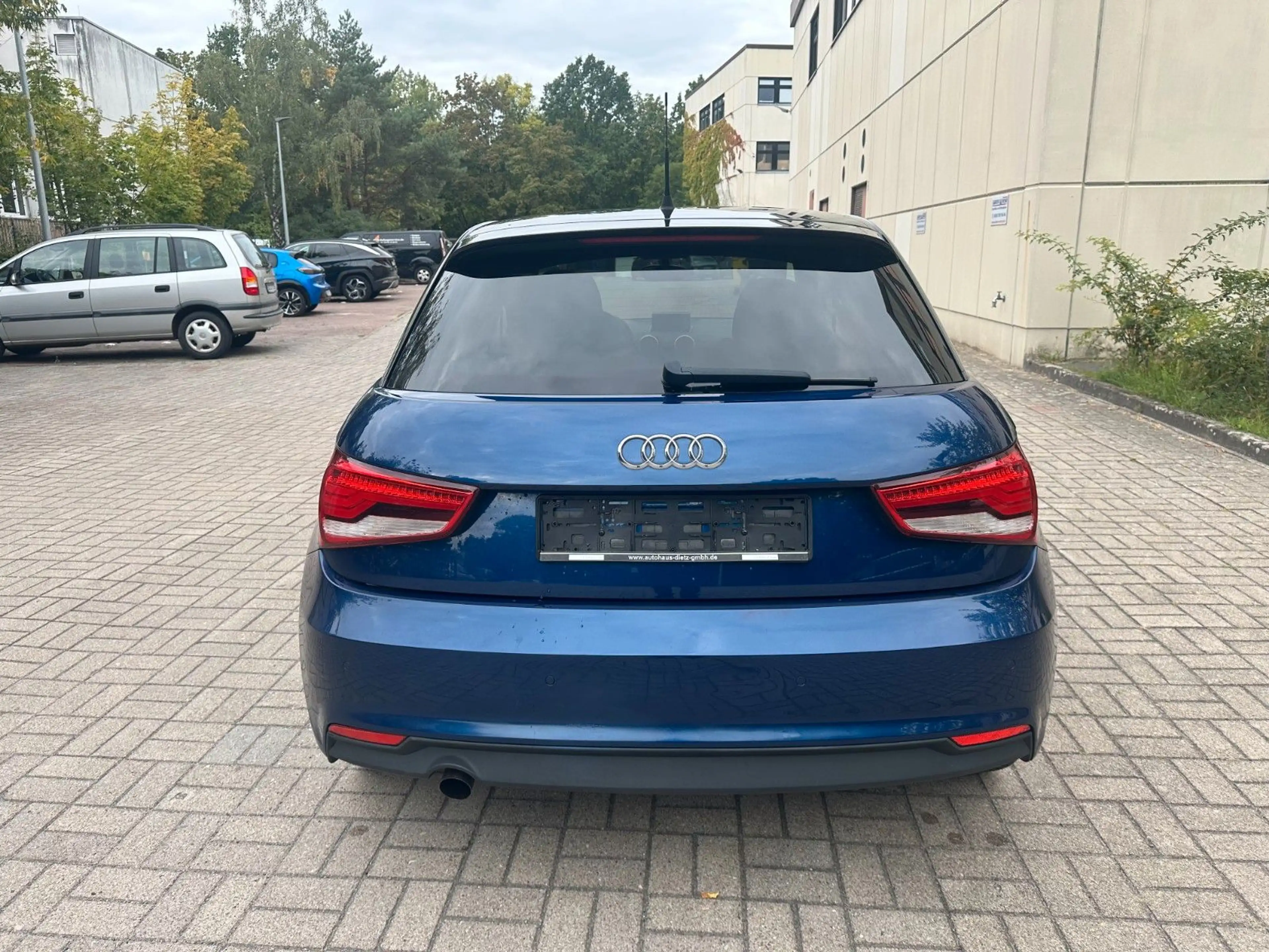 Audi A1 Sportback basis Erst 46Tkm Leder-Klima-Tüv — photo 5