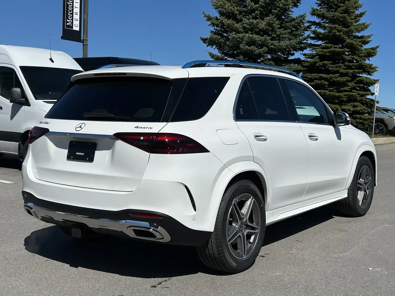 Mercedes-Benz GLE снимка Mercedes-Benz GLE