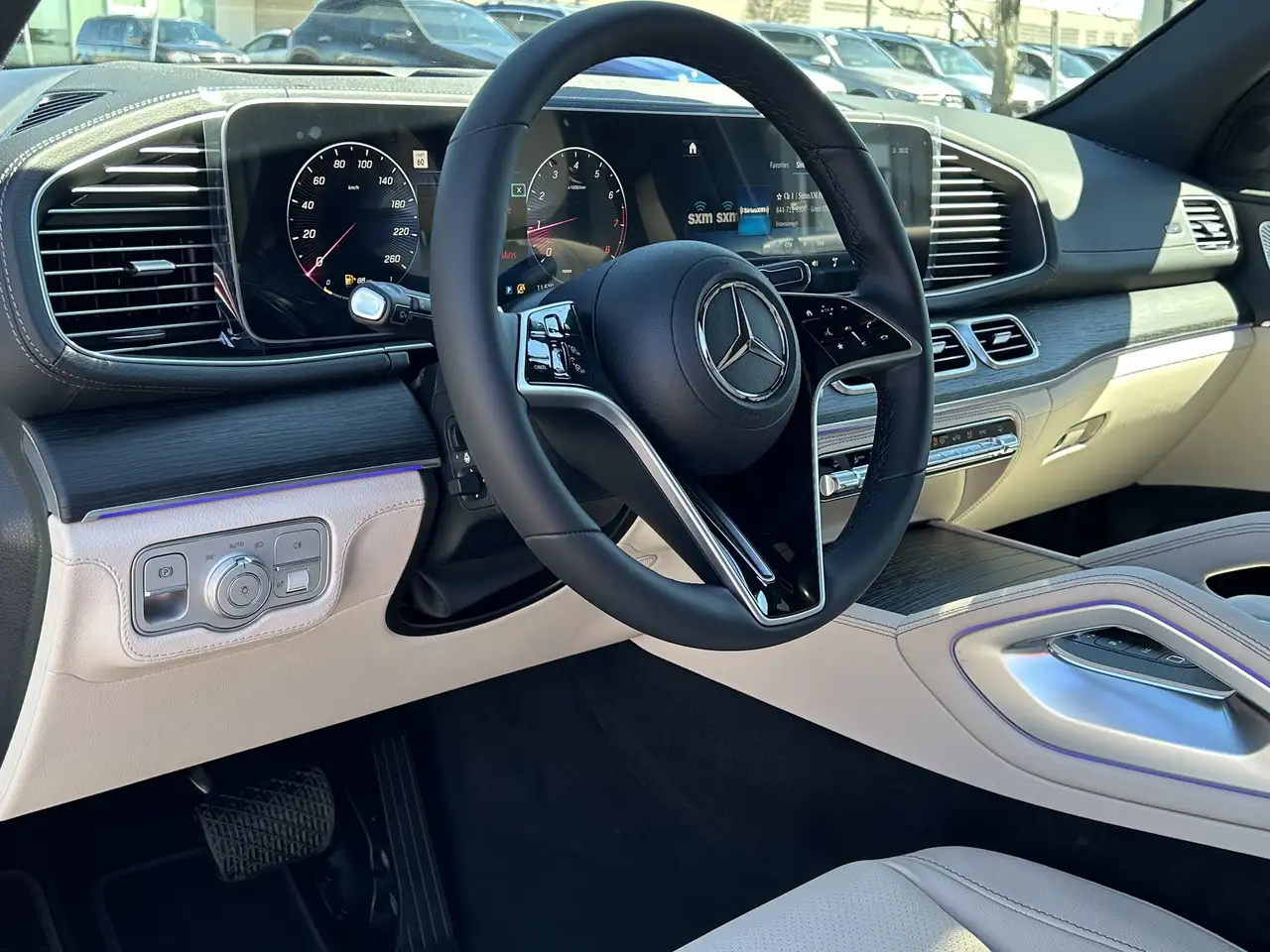 Mercedes-Benz GLE снимка Mercedes-Benz GLE