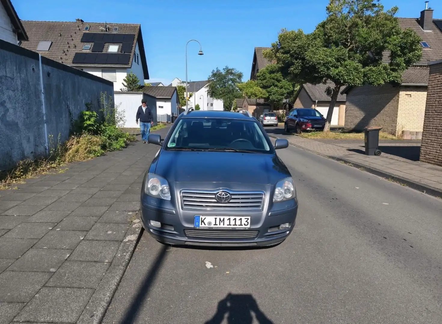 Toyota Avensis 2.0 D4D Combi Style - 1