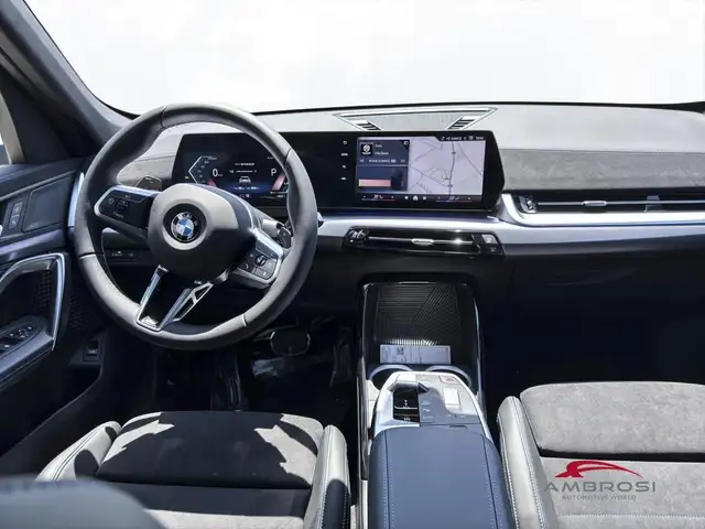 BMW X1 view 10