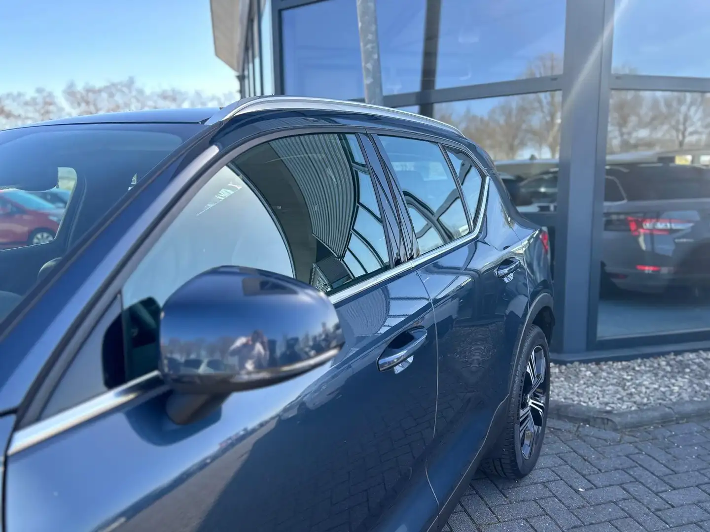 Volvo XC40 1.5 T4 Recharge Inscription | 1e eig.| Actie prijs Blau - 2