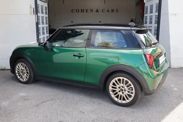Mini Cooper Cooper view 8