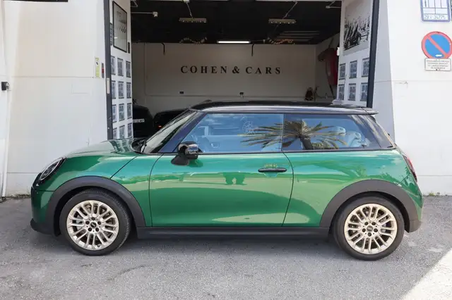 Mini Cooper Cooper view 9