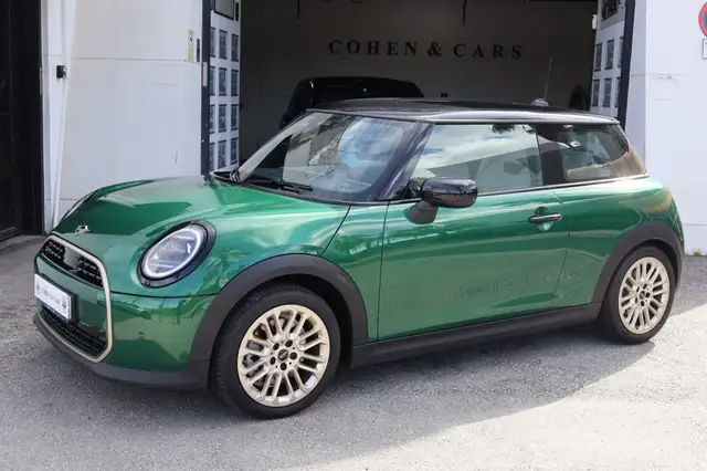 Mini Cooper Cooper view 2