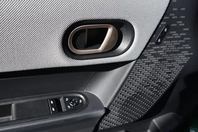 Mini Cooper Cooper view 11