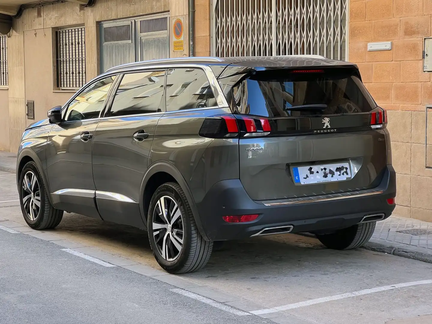 Peugeot 5008 5008 1.2 PureTech S Plateado - 2