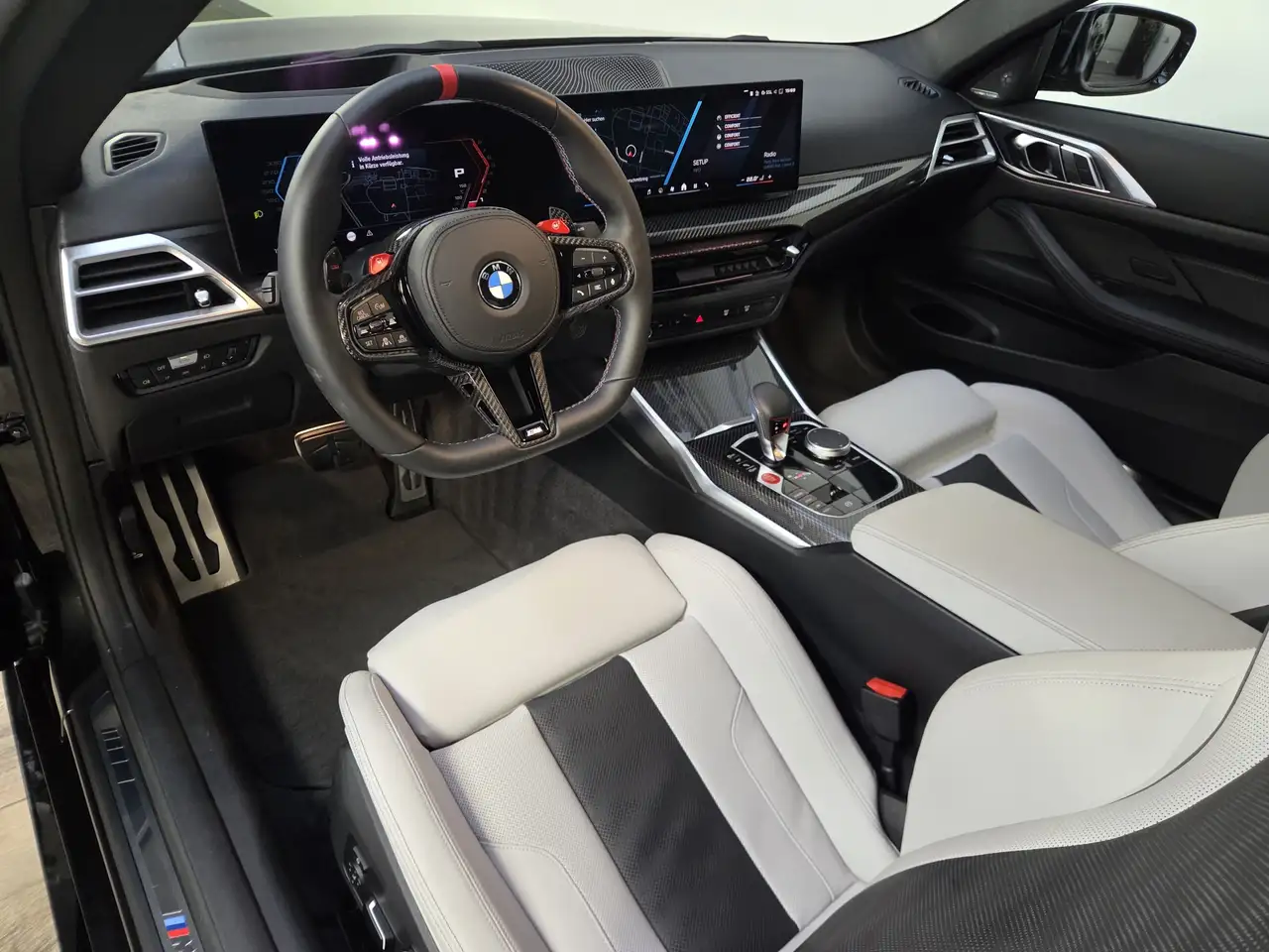 BMW M4 xDrive Competition Sitzlüftung ACC 360° Carbon 9