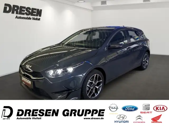 Kia cee'd / Ceed Spirit 1.5 NAVI,CARPLAY,KAMERA,SITZHZG,PDC,DAB