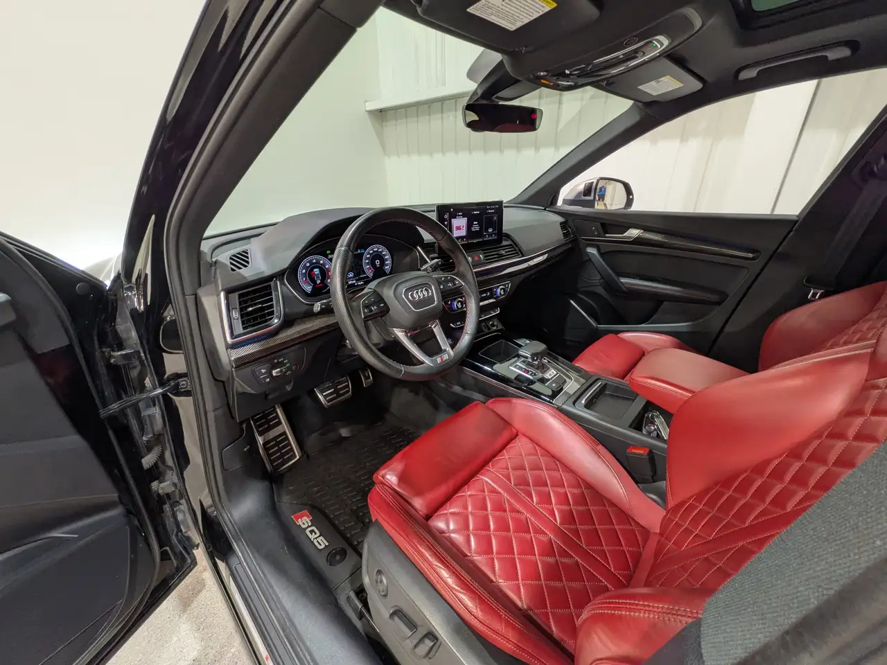 Audi SQ5 снимка Audi SQ5
