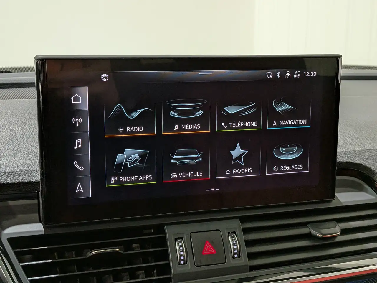 Audi SQ5 снимка Audi SQ5