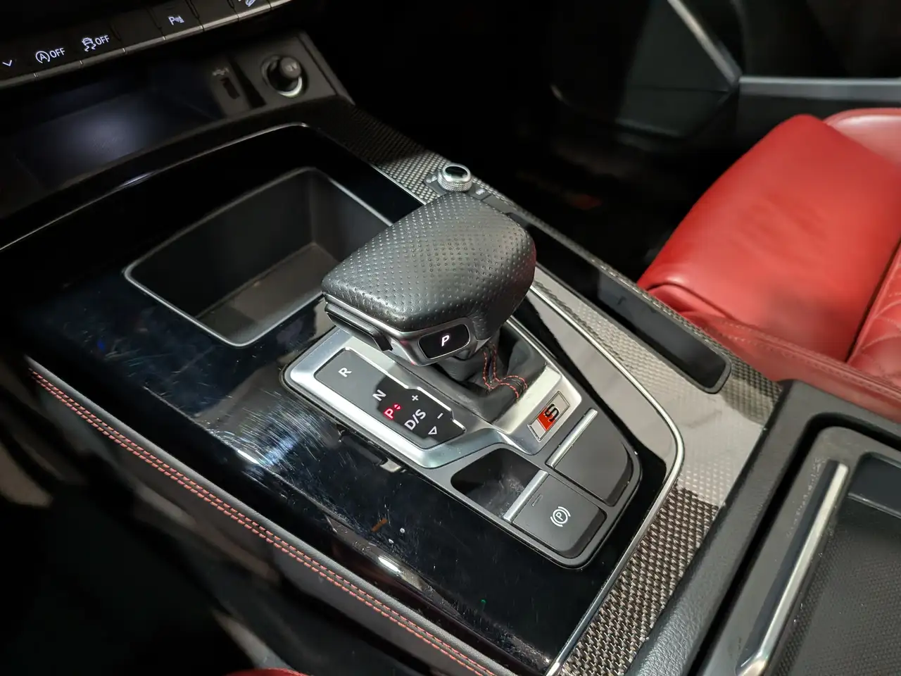 Audi SQ5 снимка Audi SQ5