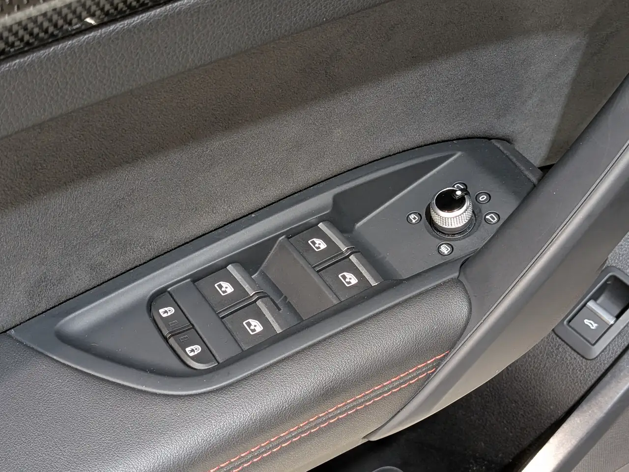 Audi SQ5 снимка Audi SQ5