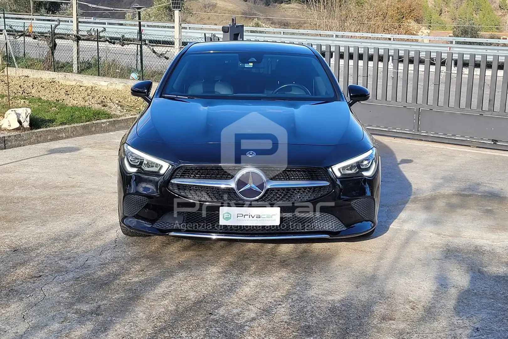 Mercedes-Benz CLA 200 CLA 200 d Automatic Shooting Brake Business Noir - 2