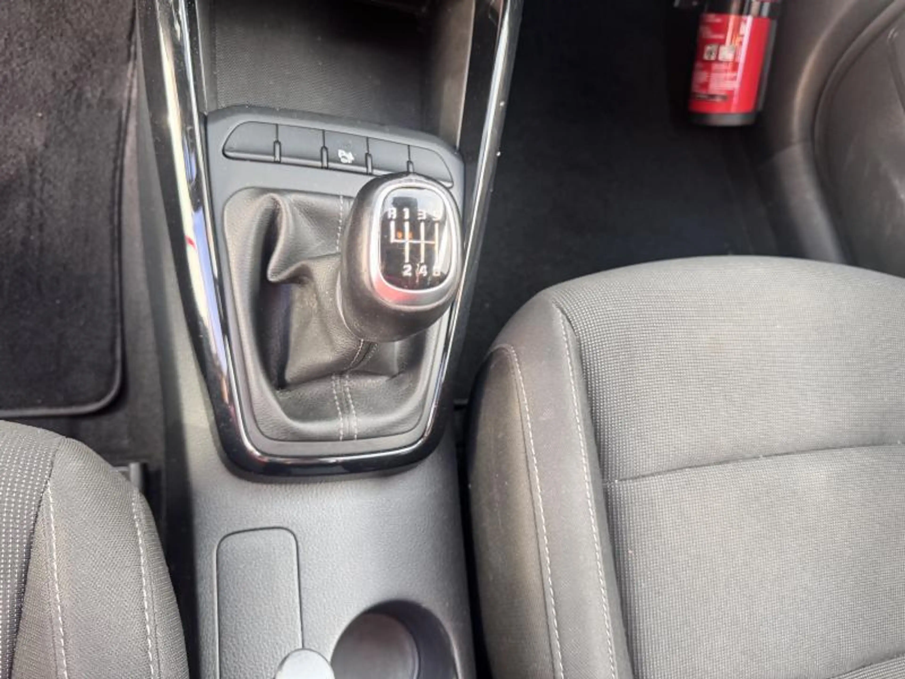 Kia Rio PULSE — photo 6