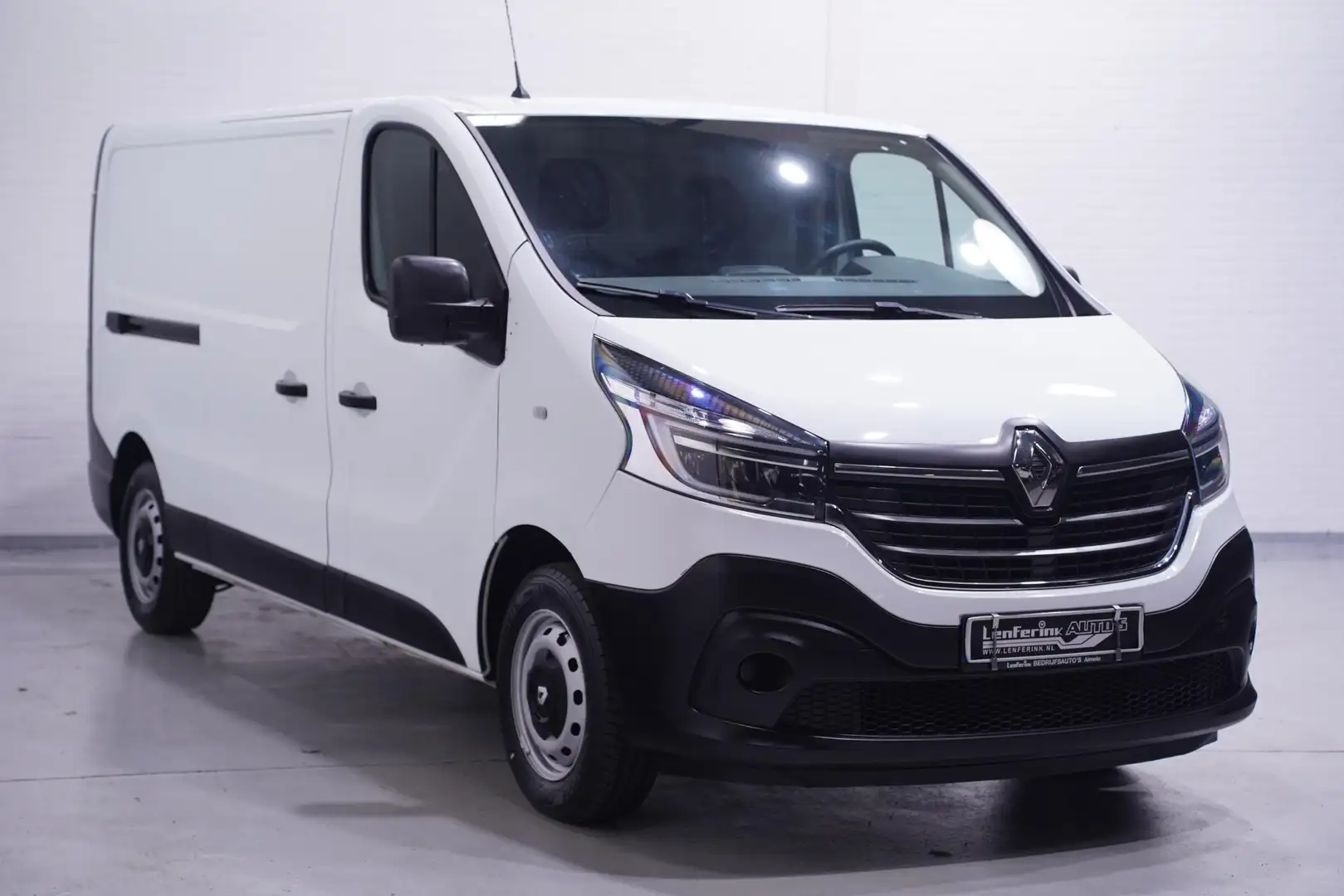 Renault Trafic 2.0 dCi 120 pk L2H1 Airco, LED Koplampen Laadruimt Wit - 2