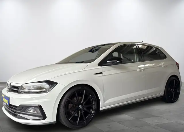 Volkswagen Polo 1.0 TSI DSG R-Line Digi Tacho LED Pano PDC Apple