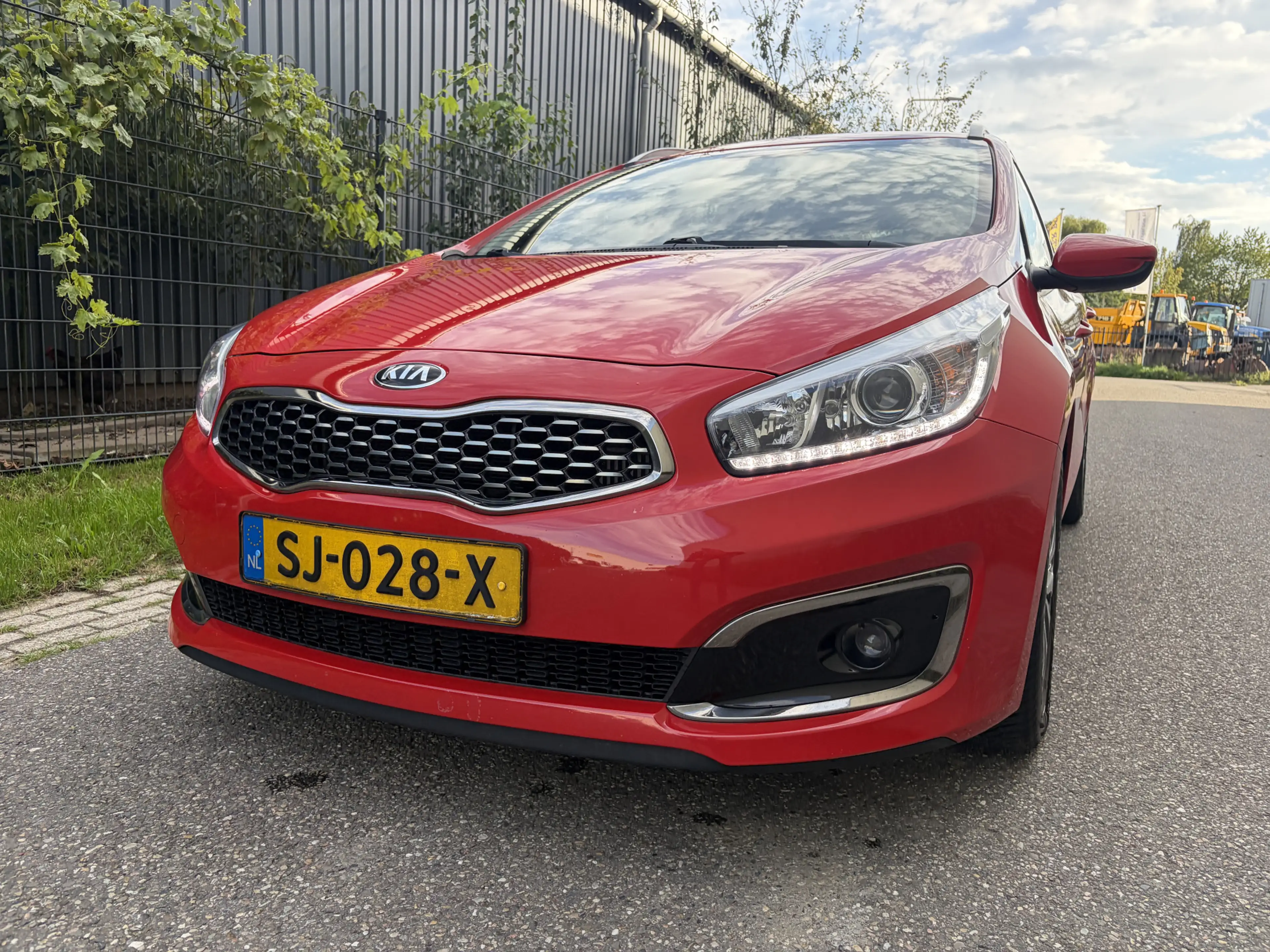 Kia Ceed SW / cee'd SW Sportswagon 1.0 T-GDi Edition / NAVI / CRUISE / AI — photo 28