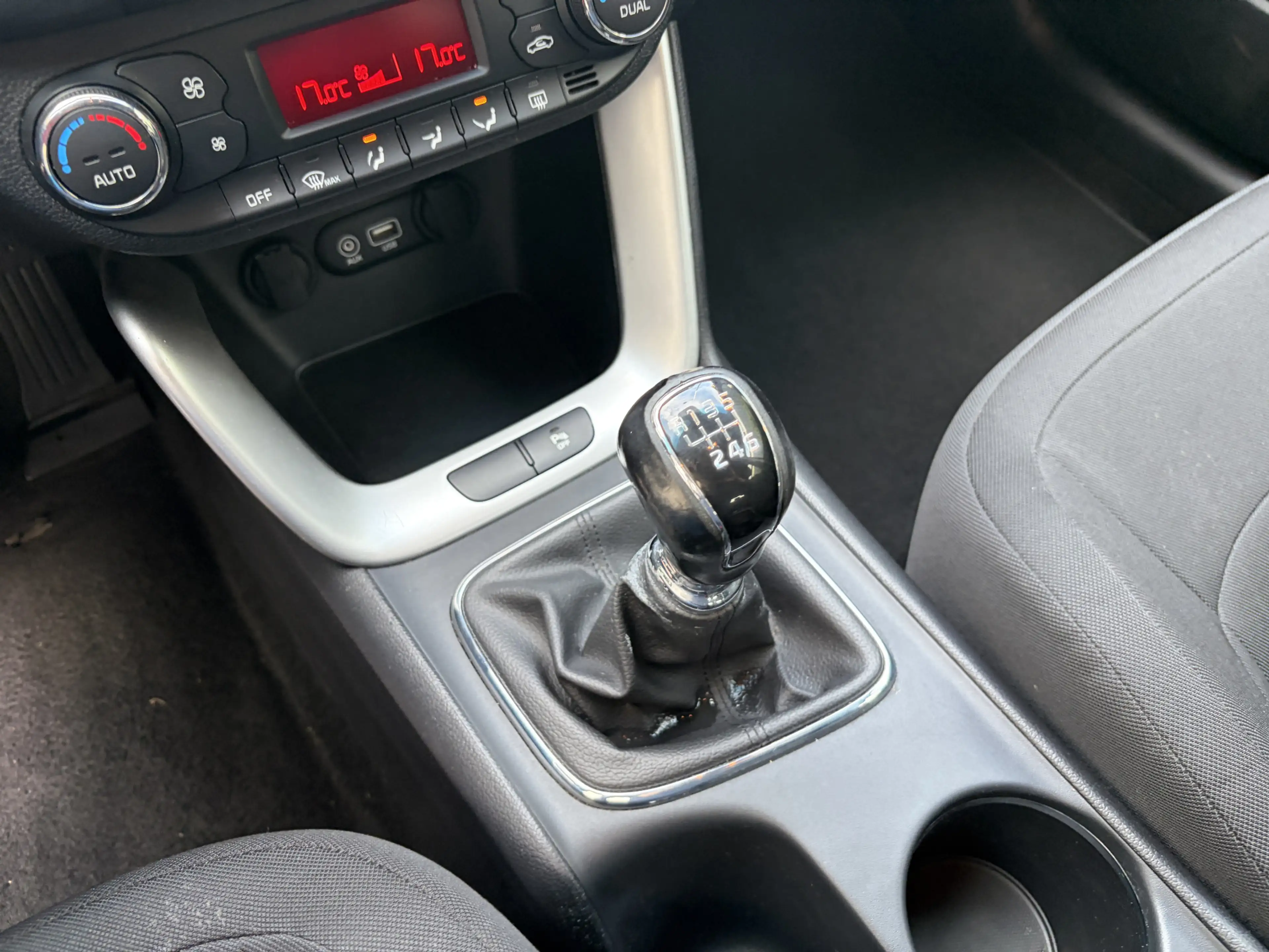 Kia Ceed SW / cee'd SW Sportswagon 1.0 T-GDi Edition / NAVI / CRUISE / AI — photo 15