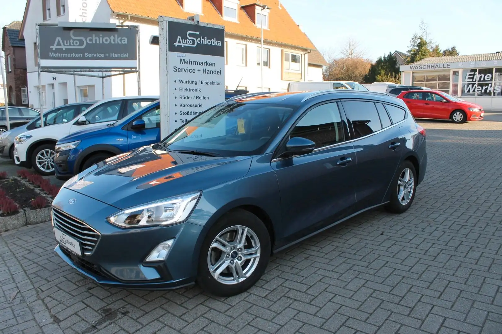 Ford Focus 1,0 EcoBoost Cool&Connect -Navi-Kamera Blau - 1