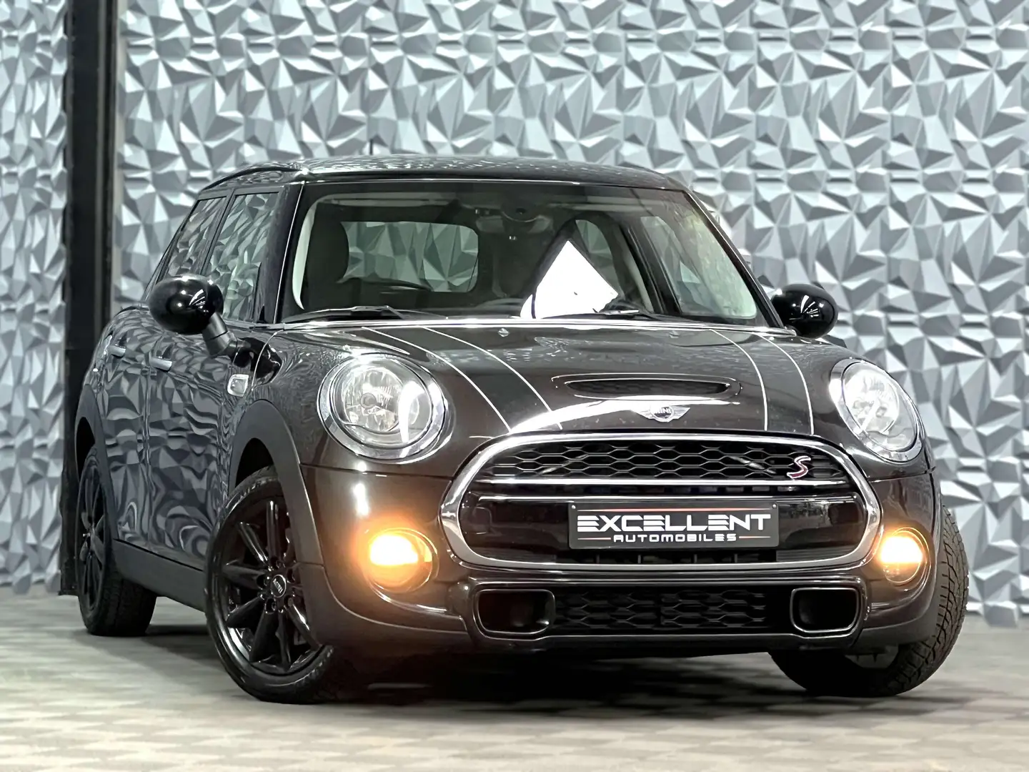 MINI Cooper S 2.0/UTiLiTAiRE/BLUETOOTH/PDC/GARANTIE 12 MOIS// Zwart - 2