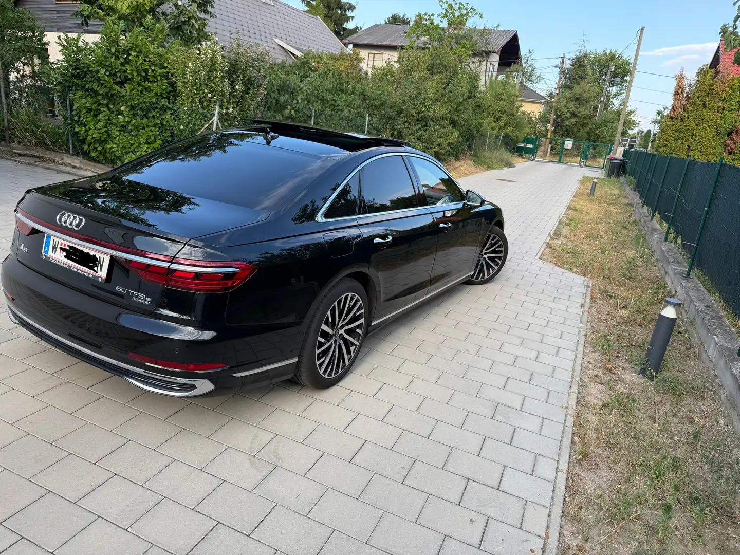 Audi A8 A8 60 TFSIe quattro Schwarz - 1