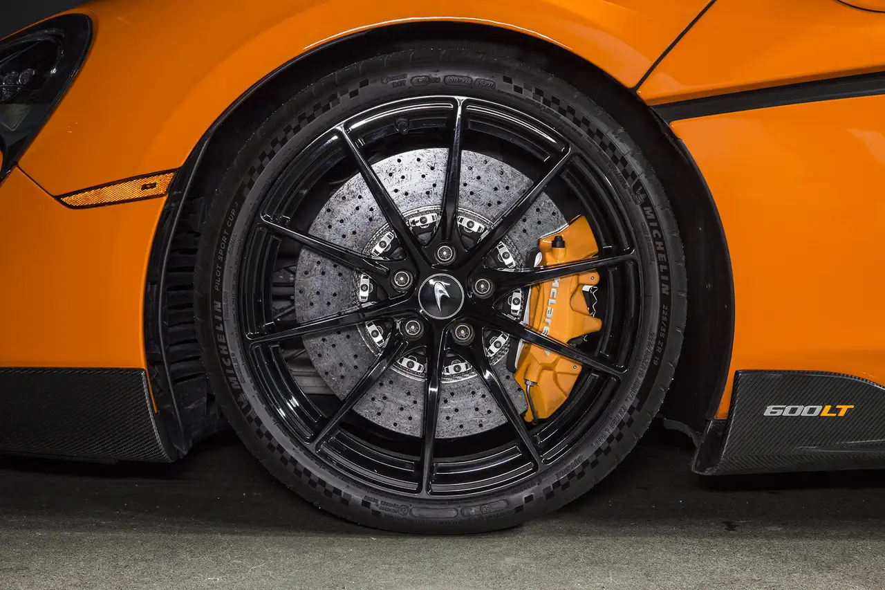 McLaren 600LT fotografie McLaren 600LT