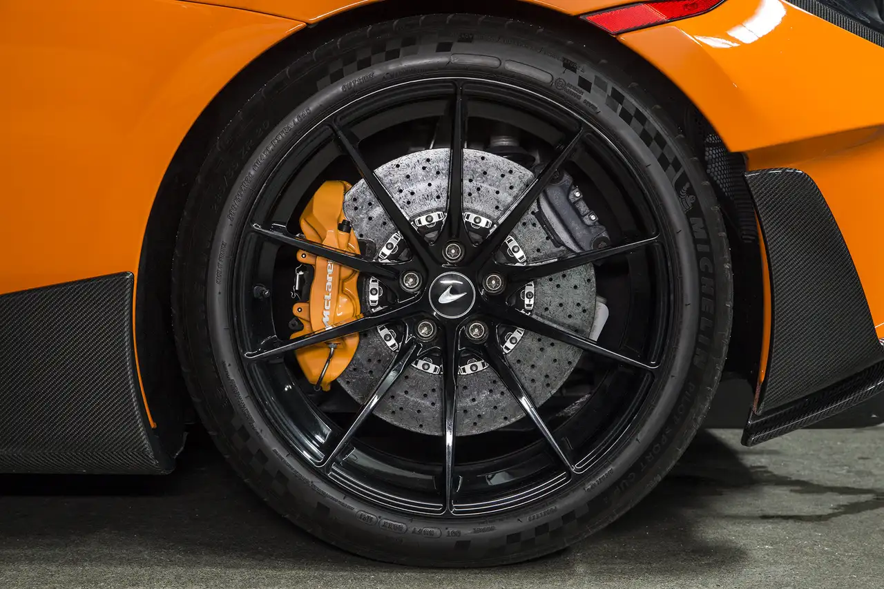 McLaren 600LT fotografie McLaren 600LT