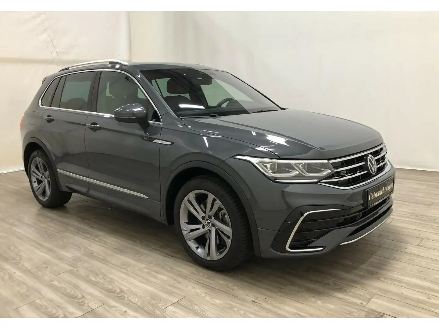 Volkswagen Tiguan 2.0 TSI R-Line 4Motion *AHK*Navi*Kamera* Grau - 2