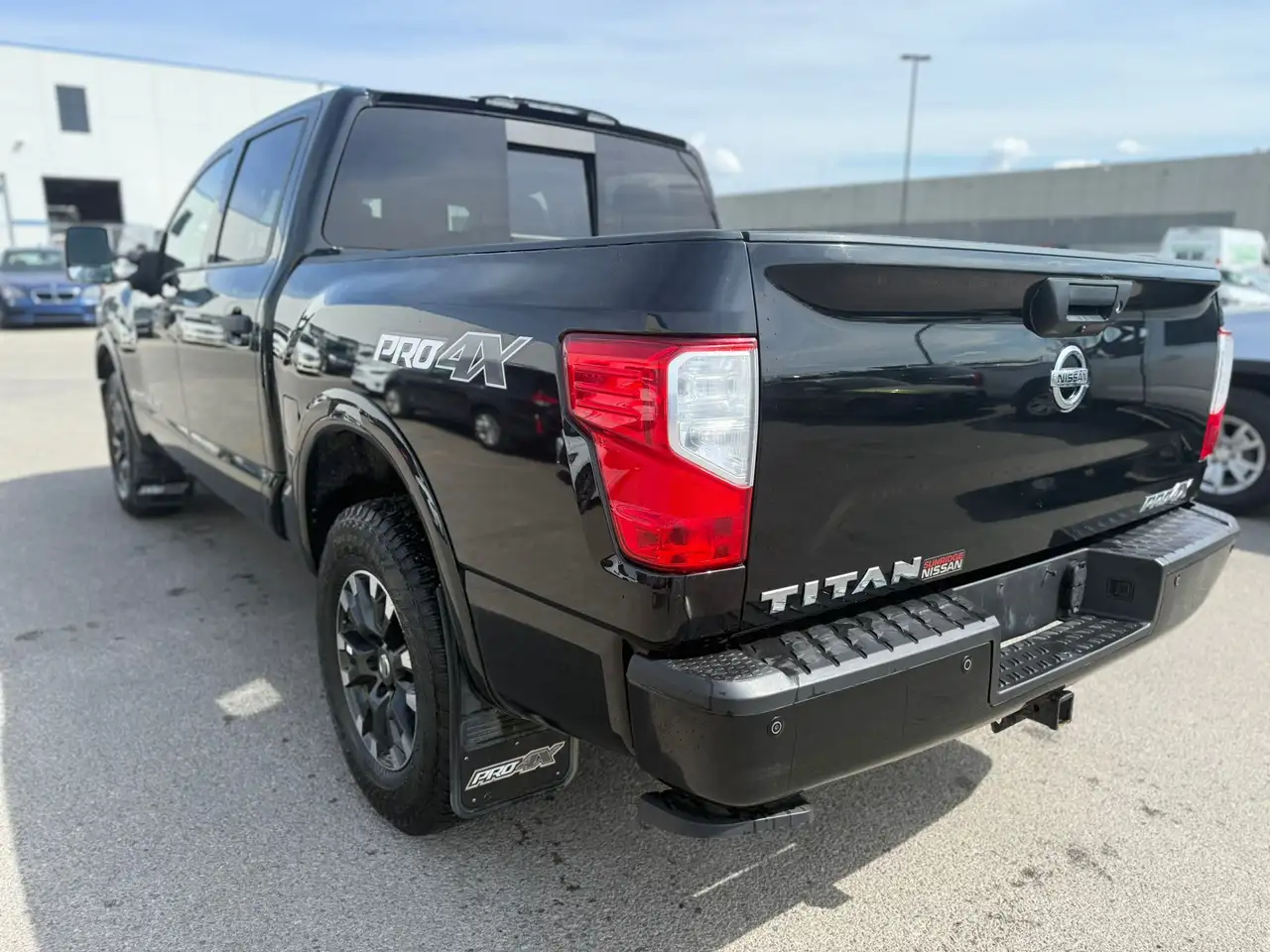 Nissan Titan снимка Nissan Titan