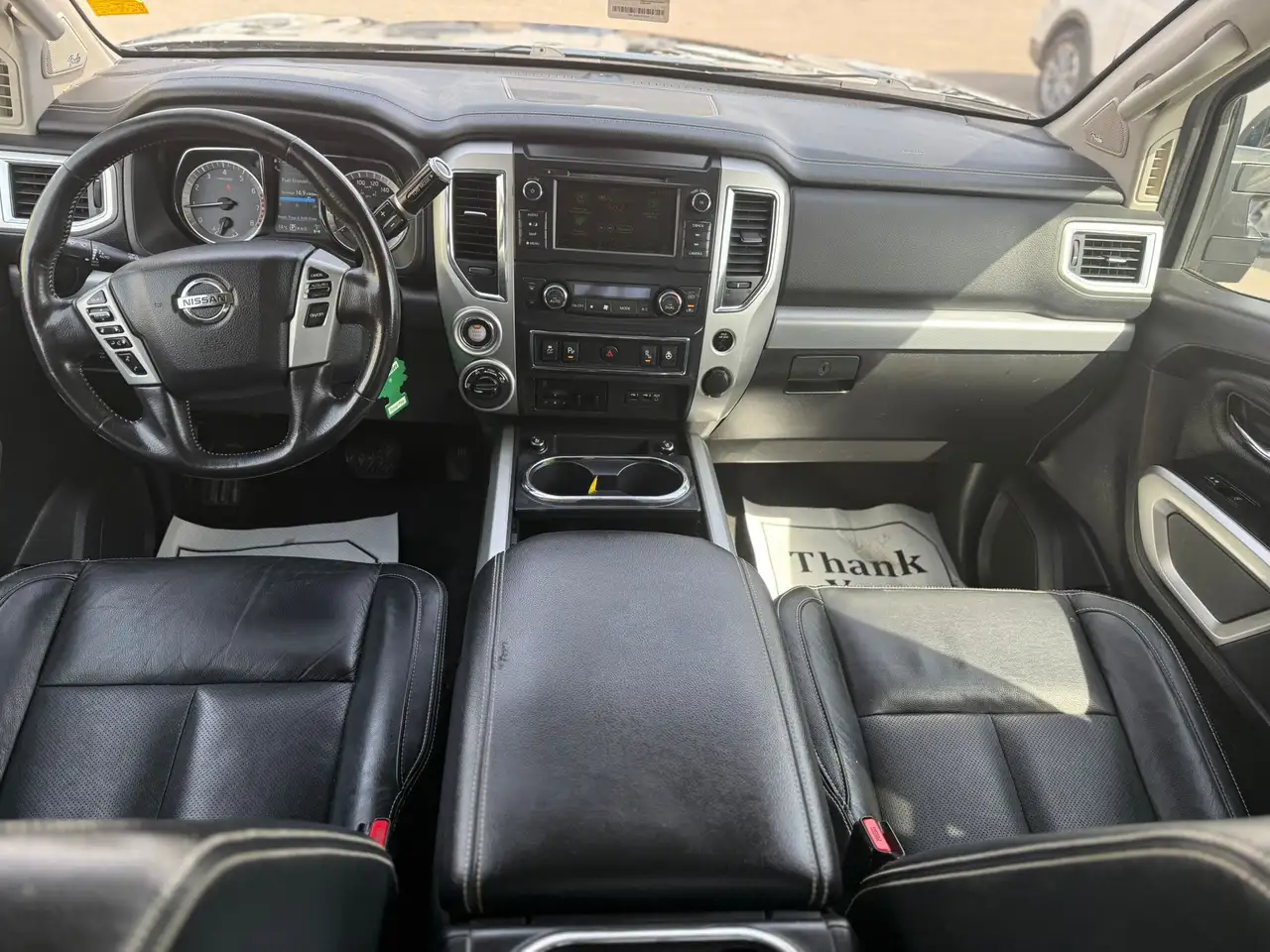 Nissan Titan снимка Nissan Titan