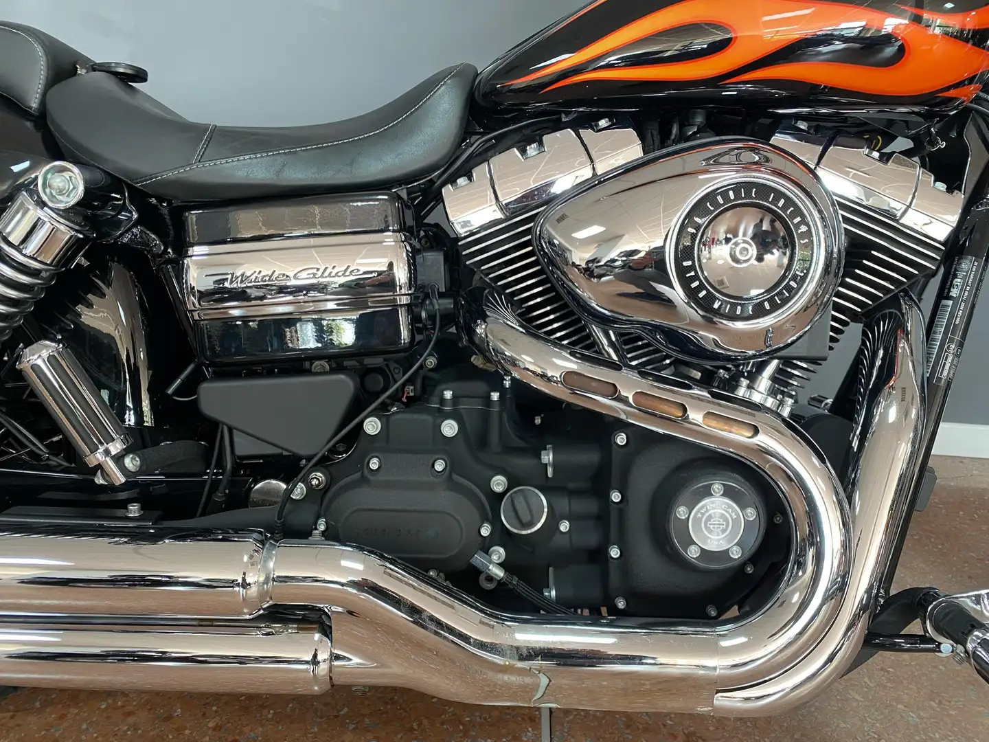 Harley-Davidson Dyna Wide Glide Czarny - 2