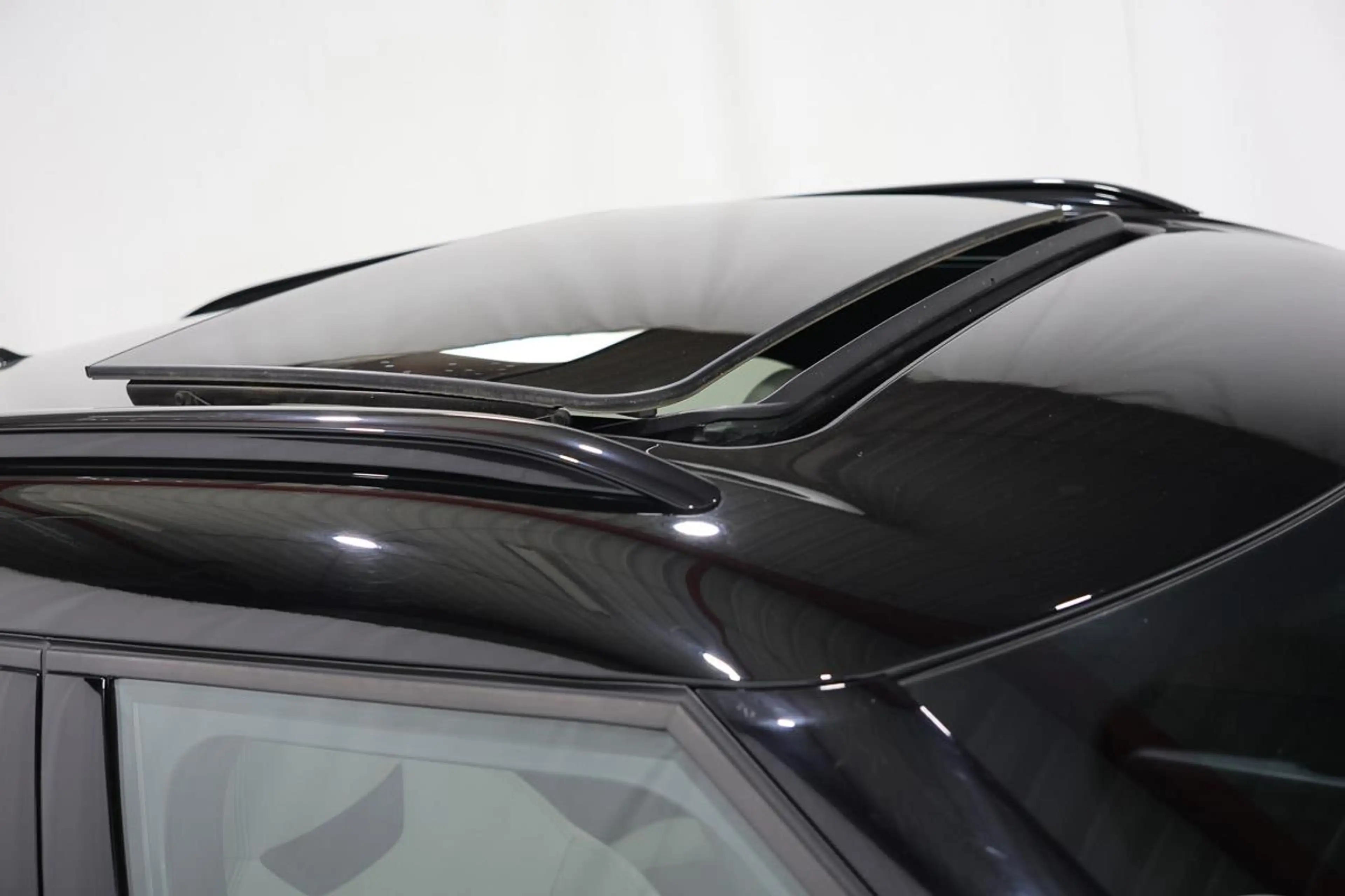 MINI Countryman C COOPER FAVOURED TRIM TOIT PANO CUIR GPS HUD JA19 — photo 7